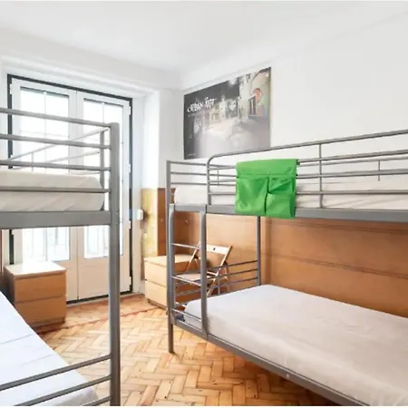 Brand New Fully Furnished Just 20 Meters From Anjos Metro Station - 2 Penzion *